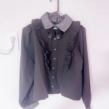 Palelfy 파르엘피 블라우스