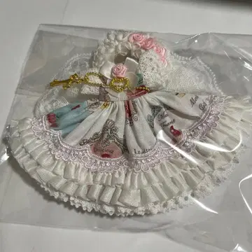 ob11 드레스 아웃핏