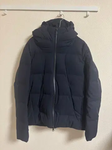 [ 새상품급/가격 인하 ] DESCENTE 미즈사와 DOWN 네이비