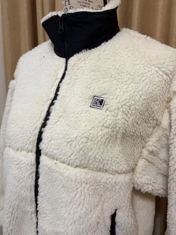 Helly Hansen 플리스 보아 자켓 롱 기장 화이트