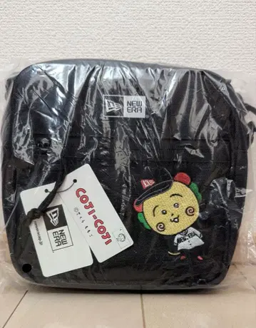 [ 최저가 ] NEW ERA 코지코지 숄더 파우치 뉴에라 미사용 새상품