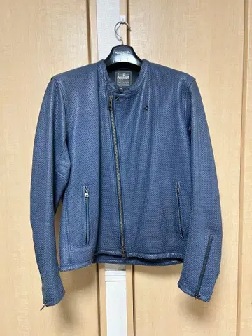 카도야 KADOYA 펀칭 가죽 4L 행거 포함