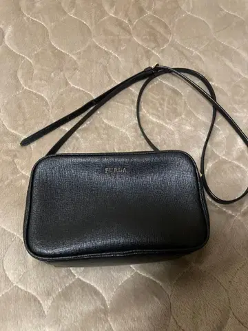 훌라 FURLA 새상품급 숄더백