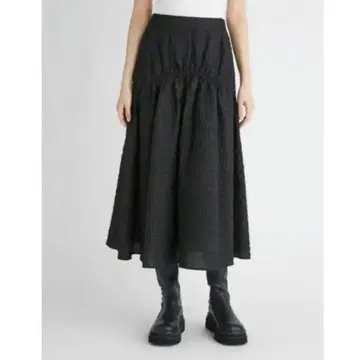 mila Owen 볼륨 자카드 스커트