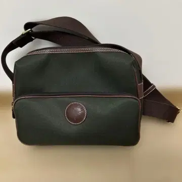 헌팅월드 카메라백 캔버스 카키 로고