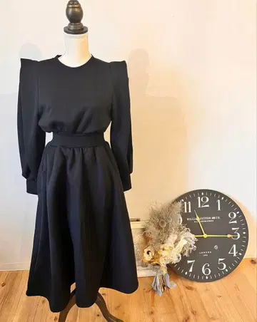 미사용 새상품 가을/겨울 원피스 블랙 원피스 슬림 맨투맨 원피스 귀여운