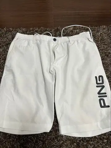 PING 화이트 숏팬츠
