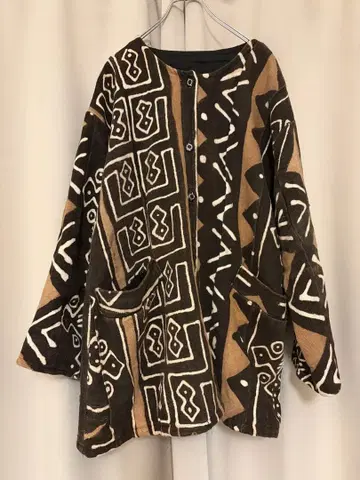 빈티지 기하학 패턴 노카라 코트