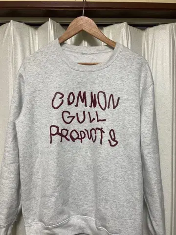 COMMON GULL products 로고 맨투맨 그레이