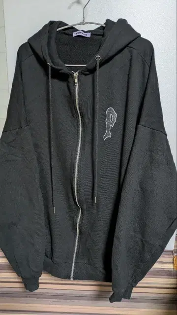 PUNYUS 푸뉴즈 케르베로스 후드티 [ 블랙 ]