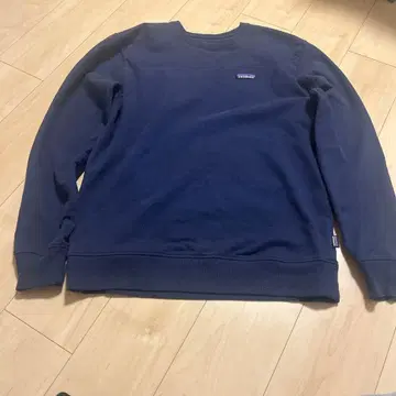 파타고니아 네이비 크루넥 트레이닝복