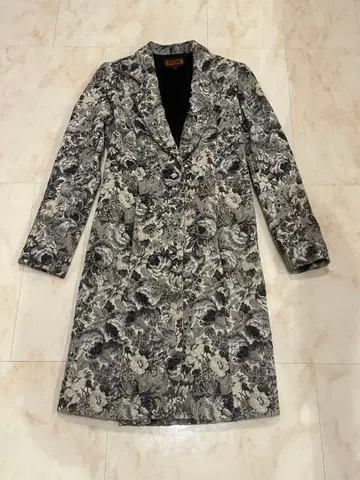 [ RENATO NUCCI ] 꽃무늬 롱 체스터 코트 38