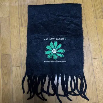 sss satti mouse의 flower muffler