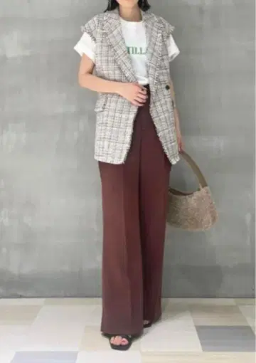 Lily brown 트위드 베스트