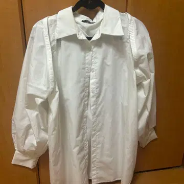 one way 화이트 긴팔 셔츠 소매 탈부착 가능