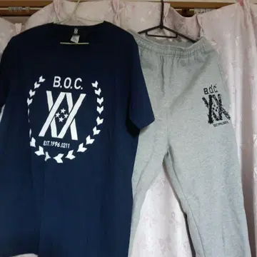 B.O.C. 네이비 티셔츠 M 사이즈 맨투맨 M 새상품급 레어