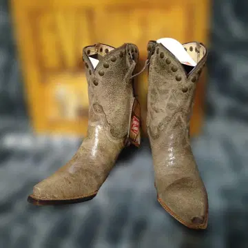 스터드 장식 그레이 웨스턴 부츠