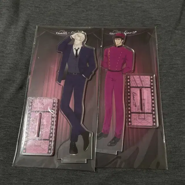 디어제로제로 봄툰시네마 아크릴 스탠드 개봉 발판 끼우는 부분 필름 x