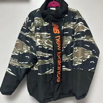 뉴발란스 카모플라쥬 패딩 자켓 M 카모플라주 타이거 스트라이프