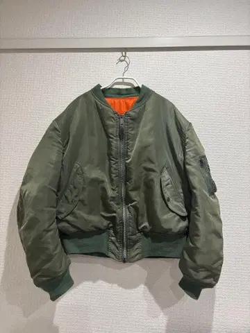 MA-1 플라이트 자켓 올리브 그린