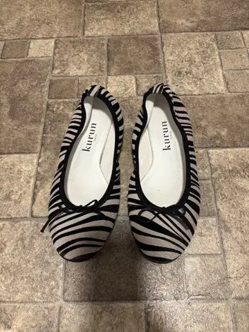 kurun 제브라 프린트 라이트 그레이