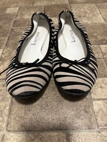 kurun 제브라 프린트 라이트 그레이