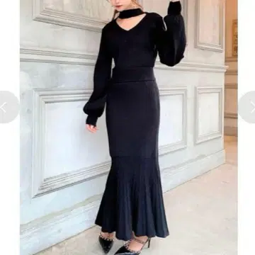 새상품급 RESEXXY 리본 초커 머메이드 니트 원피스 블랙