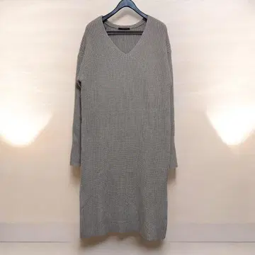 밴야드 스톰) 베이지 V넥 리브 롱 니트 원피스 1