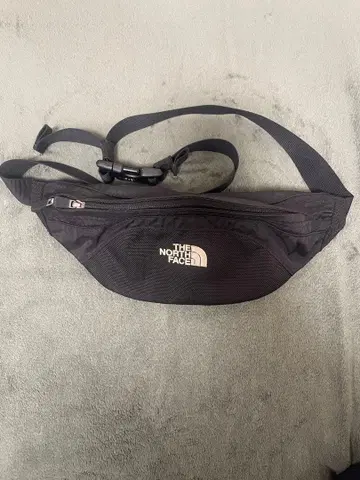 THE NORTH FACE 바디백 블랙