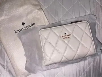 kate spade 화이트 이단 접이식 지갑