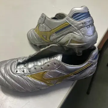Mizuno Morelia 축구화 실버/골드