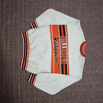 맨투맨 USA제 VARSITY 크롭 기장 자이언츠 패턴