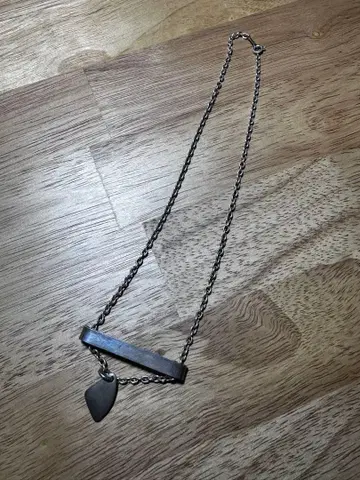 켄즈 스크래치 실버 목걸이