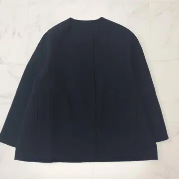 마르티니크 노카라 리버 코트 숏 다크 네이비 버튼리스