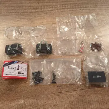 EAST BOY 미니 입체 키링 가챠