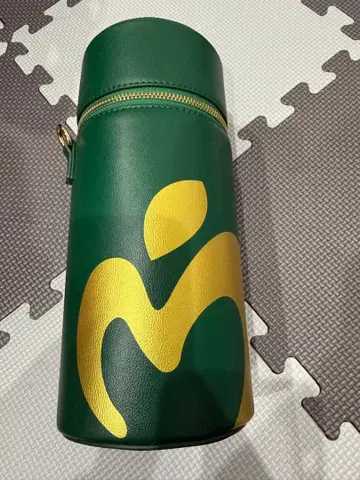 Mrs. GREEN APPLE 응원봉 케이스 스트랩은 없습니다