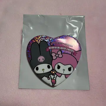 새상품 멜로쿠로전 홀로그램 하트형 캔뱃지