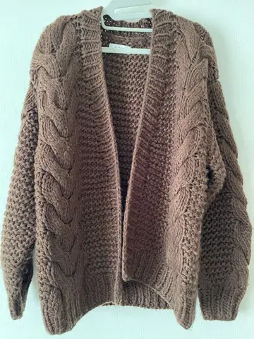 브라운 케이블 짜임 니트 가디건