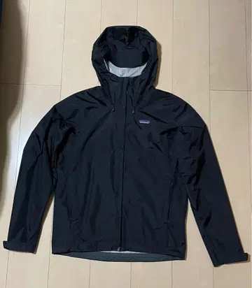 Patagonia 트렌트쉘 자켓 블랙 XS