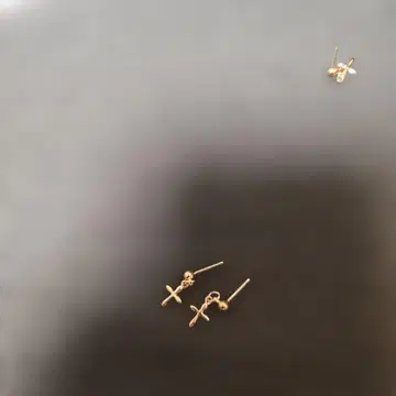 K10 골드 귀걸이 양쪽 귀