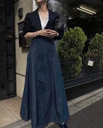 다크 데님 플레어 스커트 하이웨스트