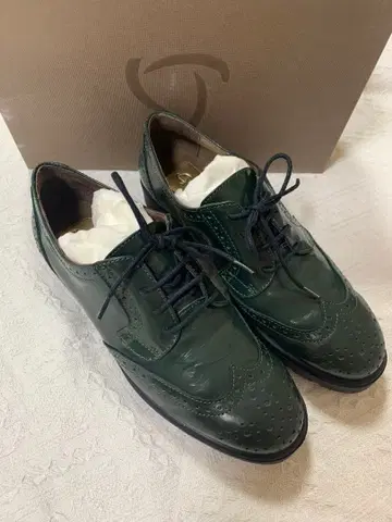 로퍼 투모로우랜드, 두지엠 클라세, 루쉘 블루, 이에나