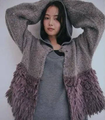 andequal fringe design gritter knit 그레이