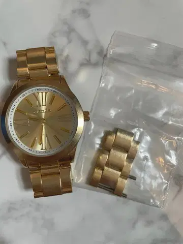 [ 새상품급 레어! ] 리엔다 골드 손목시계