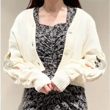 SNIDEL 스나이델 케이블 슬릿 디자인 가디건 화이트