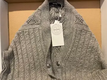 MACPHEE 그레이 슬리브리스 스웨터