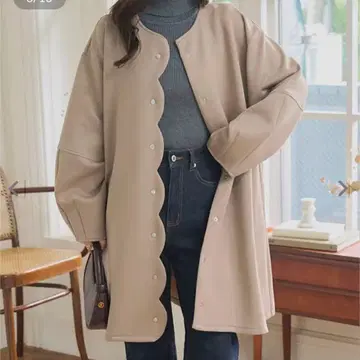 고베 레터스 다이버 소재 스캘럽 코트 모카