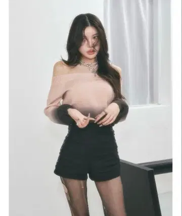 Darich 그라데이션 오프숄더 니트탑