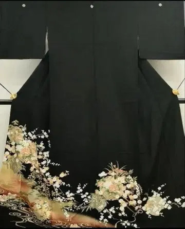 순수 실크 블랙 전통 예복 기모노, 부품 자수, 금채