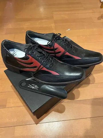 DRAGON BEARD 블랙 레드 레이스업 슈즈